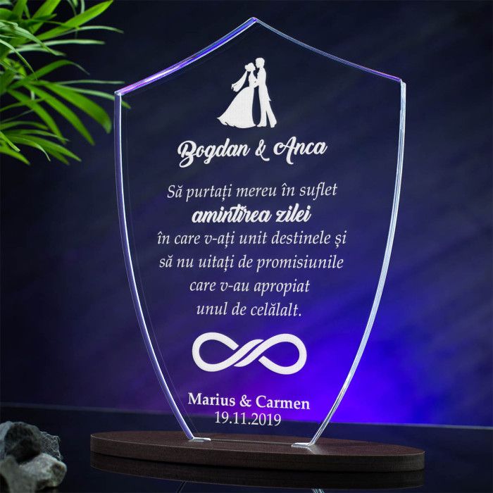 Trofeu Fini, Ziua nuntii, Urare de la nasi, Cadou personalizat Scut