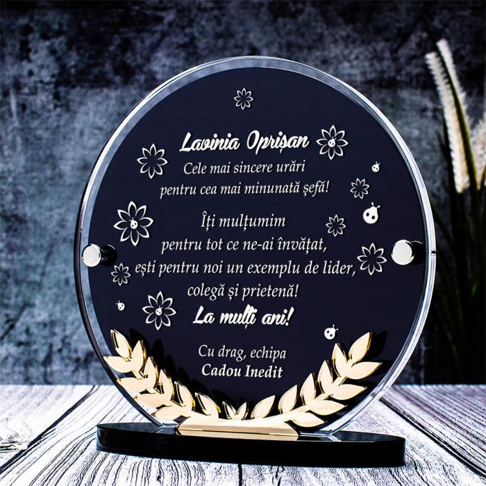 Trofeu 1 Martie,  O sefa minunata, Cadou personalizat Laurus